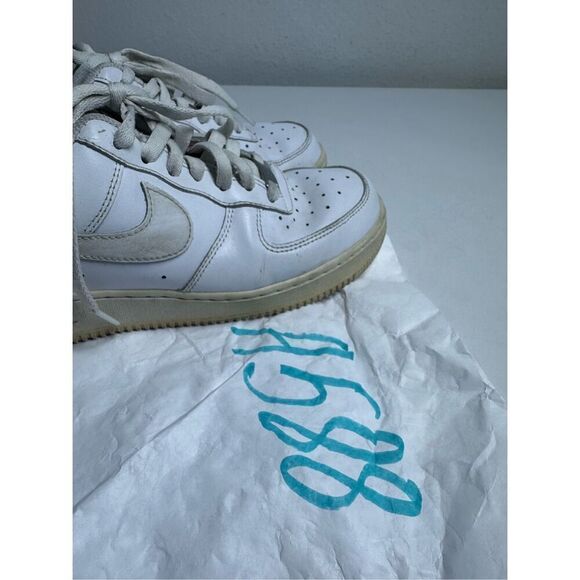 Nike Air Force 1 Low Triple White Leather Shoes Women’s Size 8 DD8959-100 - Picture 10 of 11